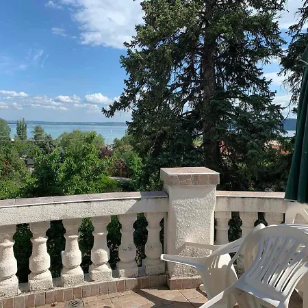 Maison d'hôtes Edit *